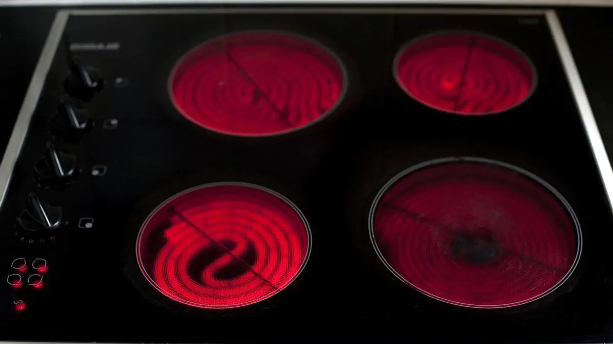 Cuales son los servicios de reparacion de vitroceramicas mas rapidos en Barcelona - &iquest;Cu&aacute;les son los servicios de reparaci&oacute;n de vitrocer&aacute;micas m&aacute;s r&aacute;pidos en Barcelona?